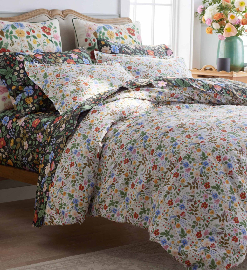FernPaperCo™ - Percale Comforter - Strawberry Fields White
